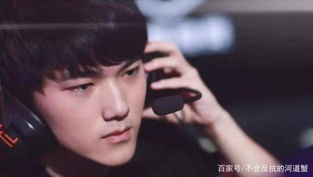 IEM墨尔本2025第一天：精彩比赛、击杀、评论、表情包、网红反应